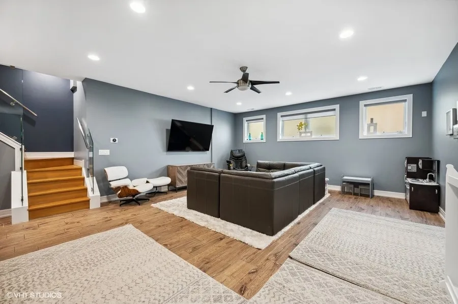 1014 N LARRABEE ST 60610-unit#1S-Chicago-IL