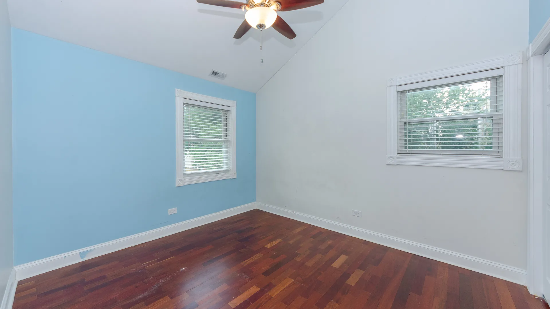 4953 N BERNARD ST 60625-Chicago-IL