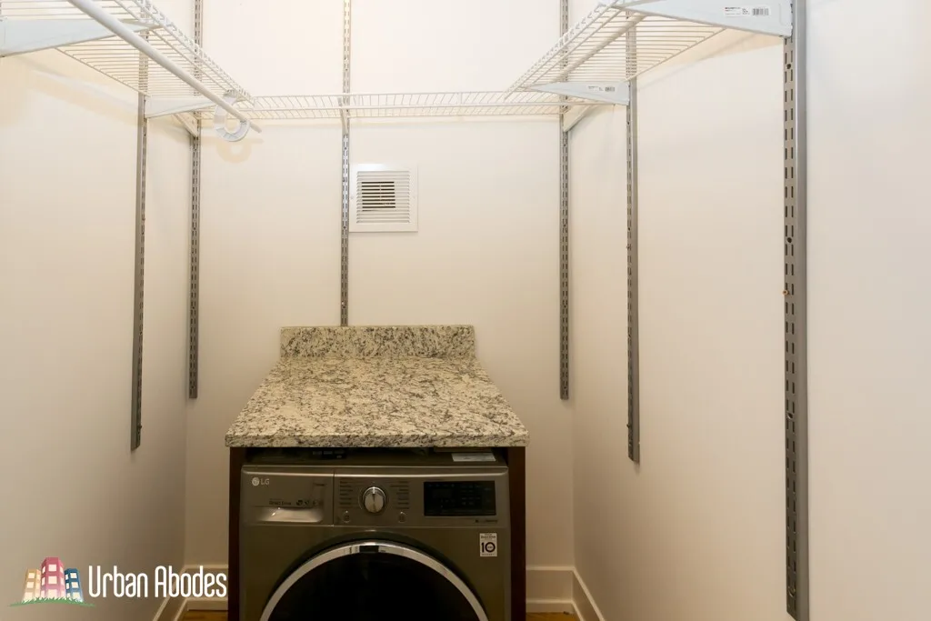 2906 N MDRED AVE 60657-unit#N2-Chicago-IL