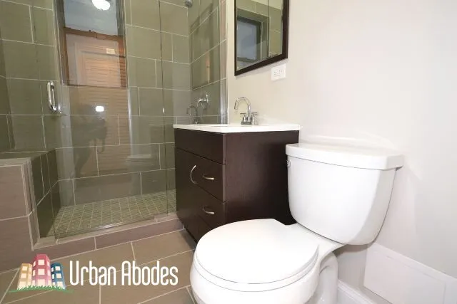 2019 N HOYNE AVE 60647-unit#F2-Chicago-IL