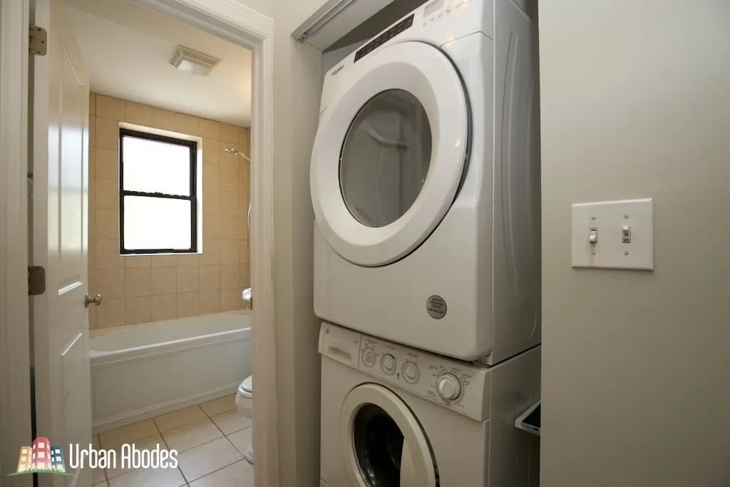 748 W ADDISON ST 60613-unit#1N-Chicago-IL