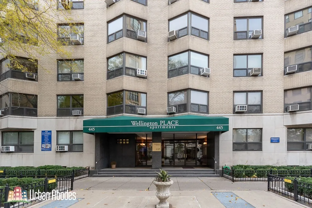 945 W WELLINGTON AVE 60657-unit#14B-Chicago-IL