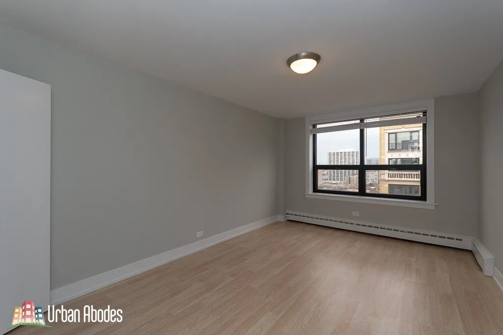 945 W WELLINGTON AVE 60657-unit#14B-Chicago-IL