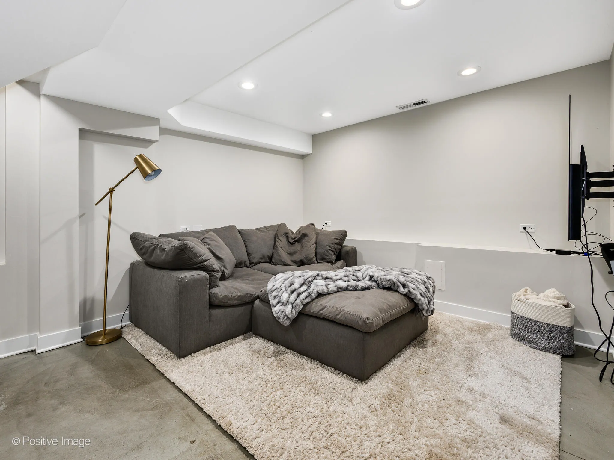 3555 W MCLEAN AVE 60647-unit#1-Chicago-IL