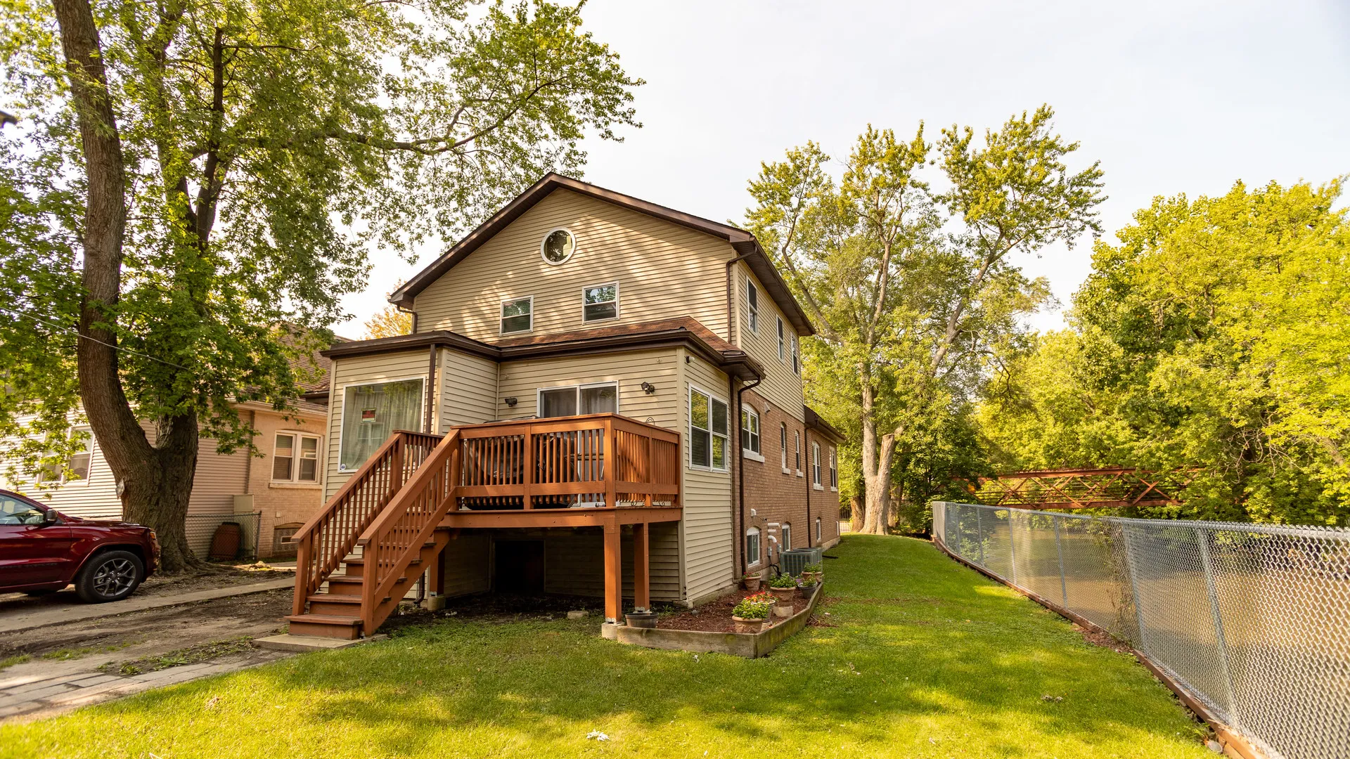 4953 N BERNARD ST 60625-Chicago-IL