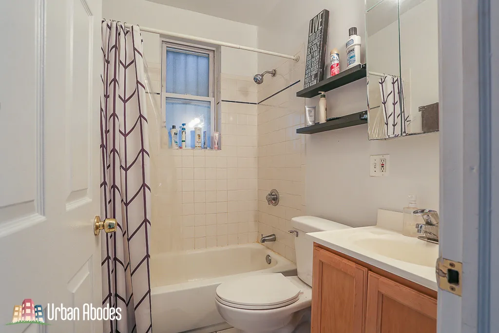 1515 W CORNELIA AVE 60657-unit#F2-Chicago-IL