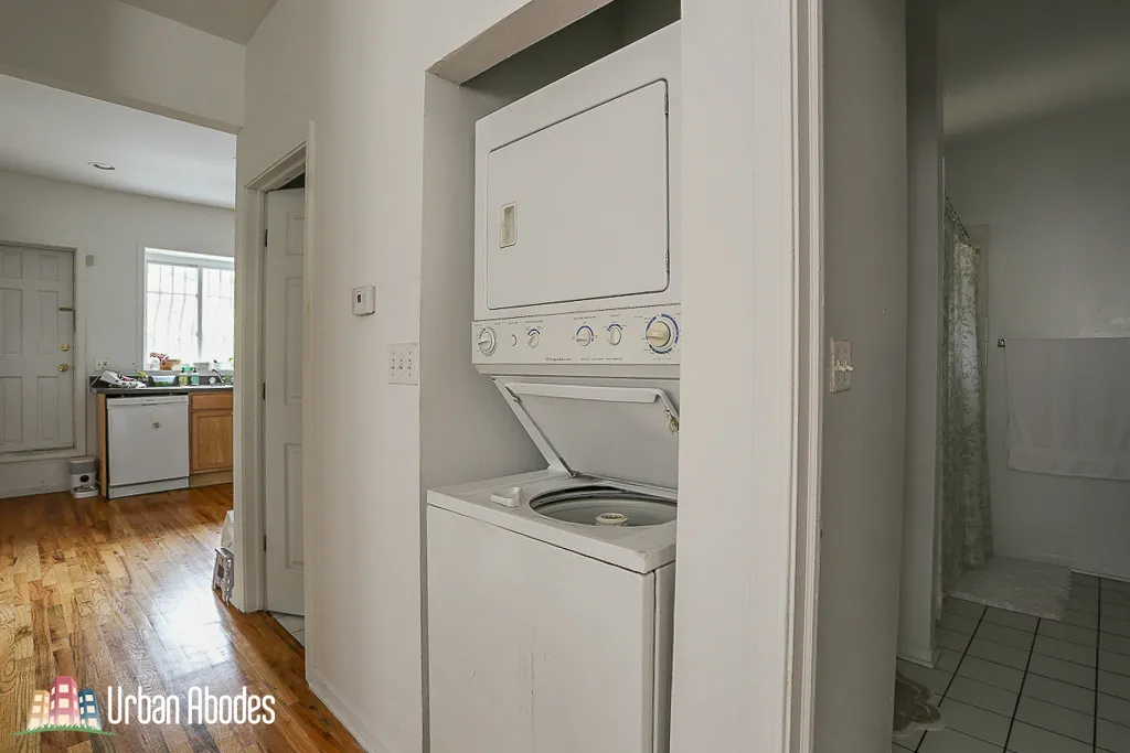 1515 W CORNELIA AVE 60657-unit#F2-Chicago-IL