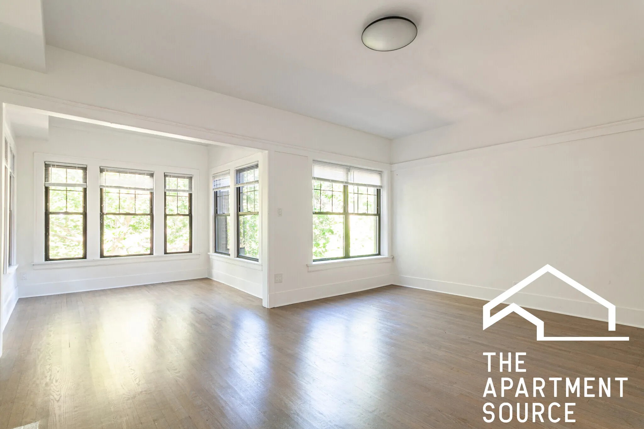 6331 N WAYNE AVE 60660-unit#1S-Chicago-IL