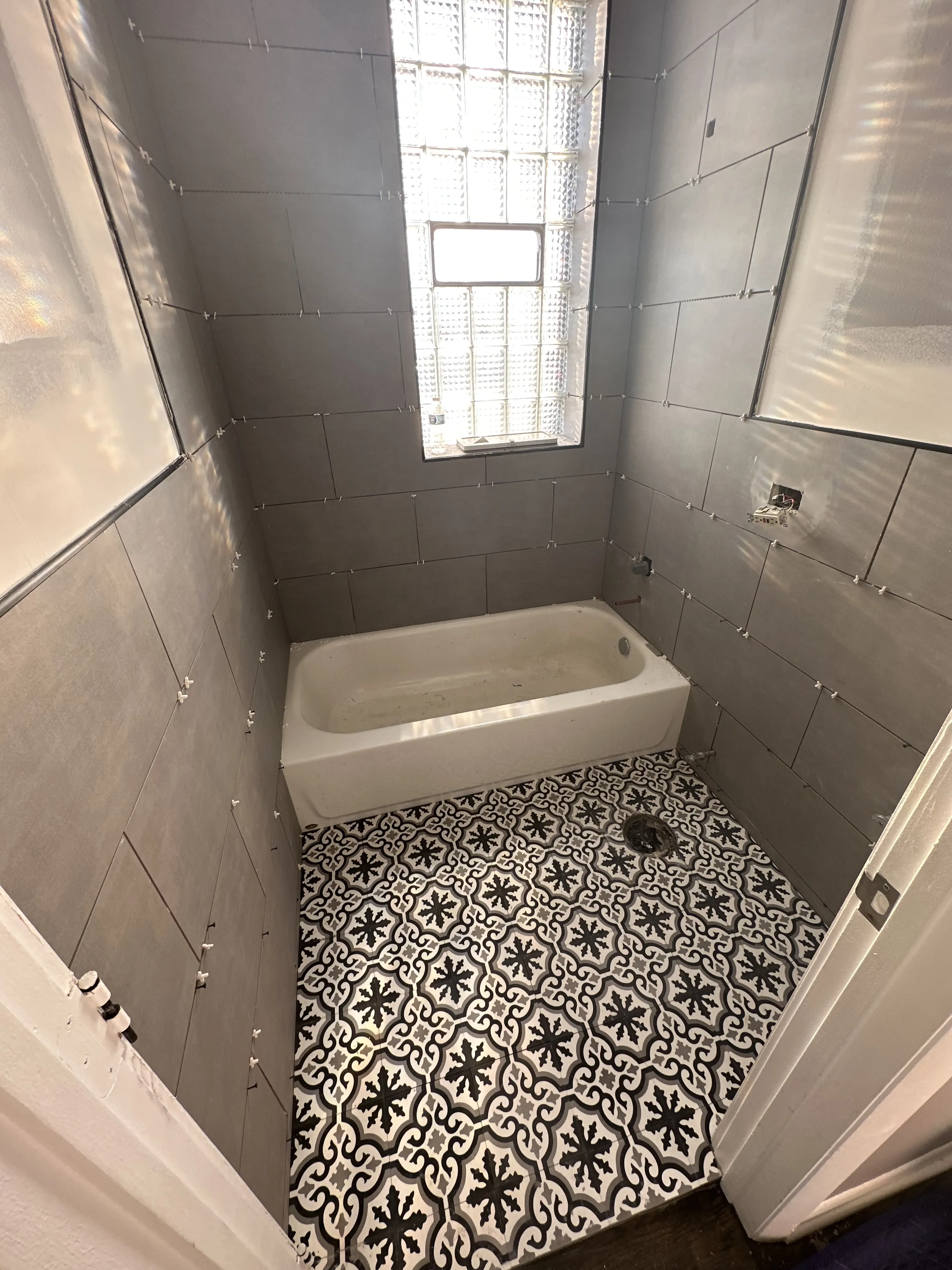 1858 W 18TH ST 60608-unit#3R-Chicago-IL