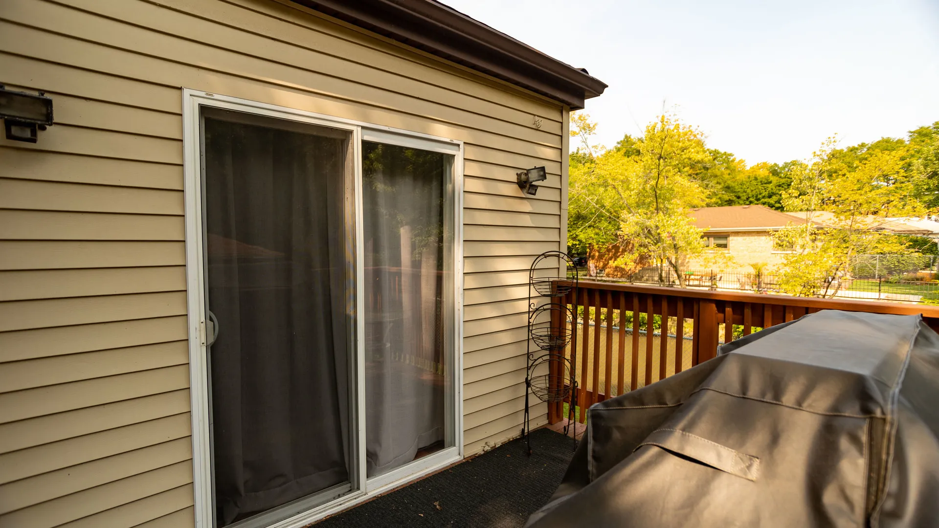 4953 N BERNARD ST 60625-Chicago-IL