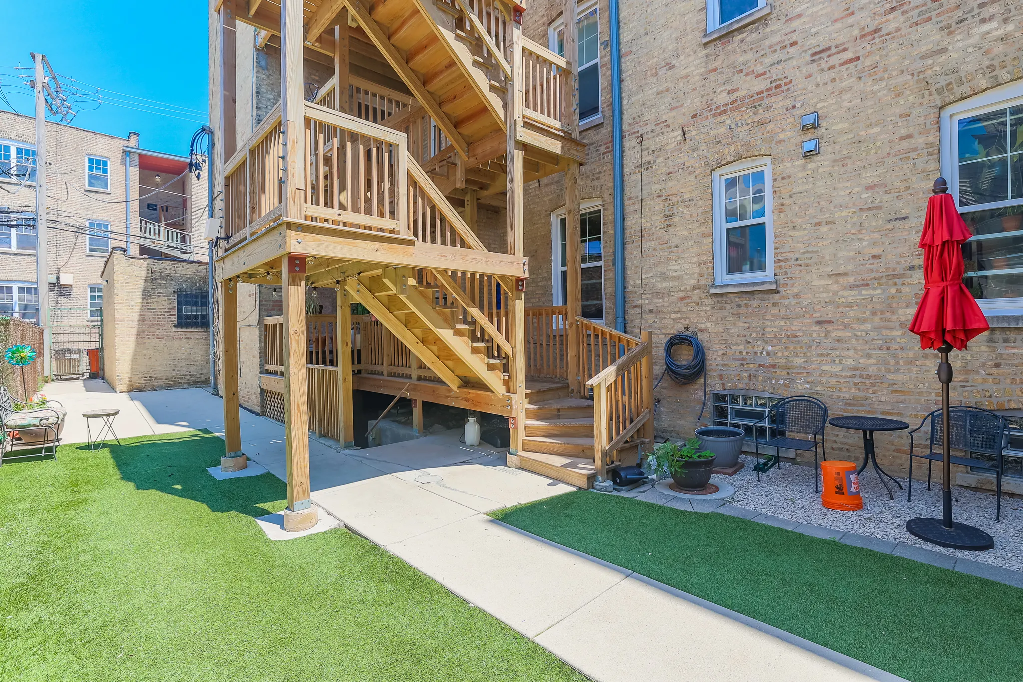 2010 N SPAULDING AVE 60647-unit#2-Chicago-IL