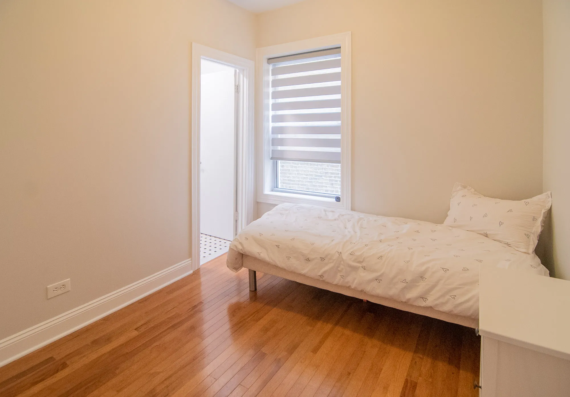 5811 N WINTHROP AVE 60660-unit#1-Chicago-IL