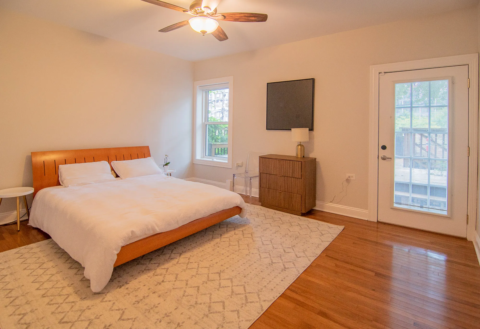 5811 N WINTHROP AVE 60660-unit#1-Chicago-IL