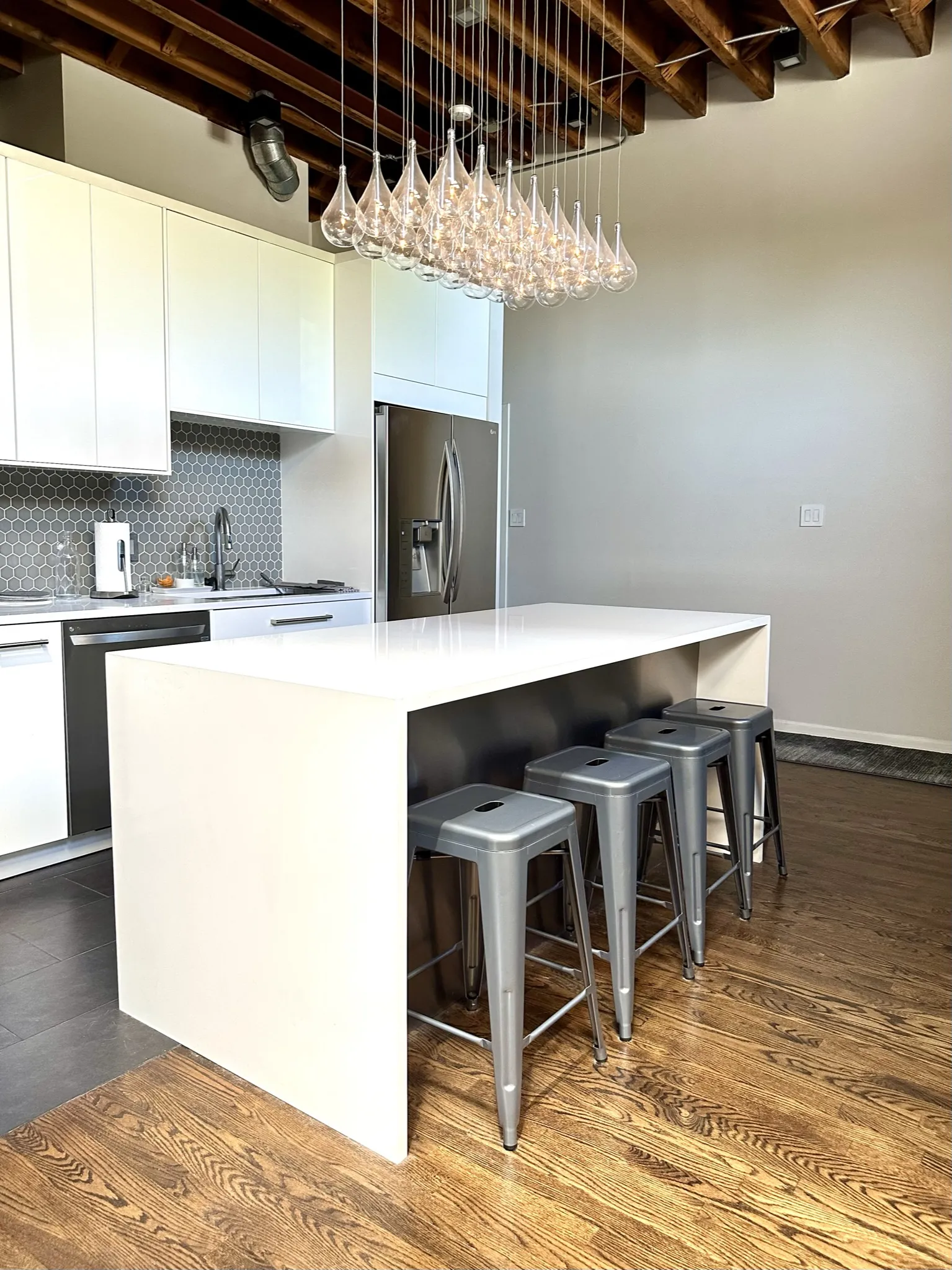 3201 N SEMINARY AVE 60657-unit#209-Chicago-IL