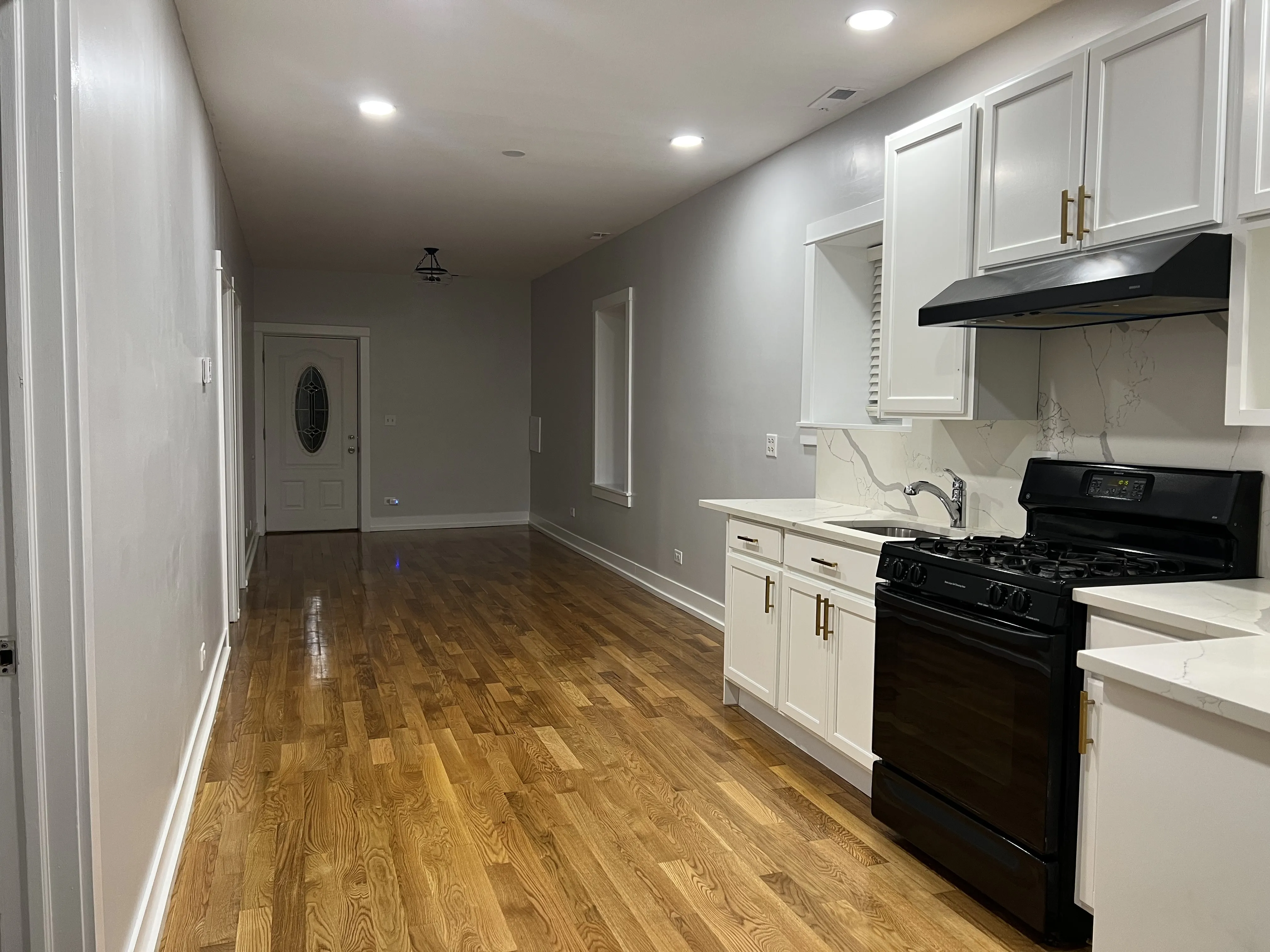 3306 N DRAKE AVE 60618-unit#01-Chicago-IL