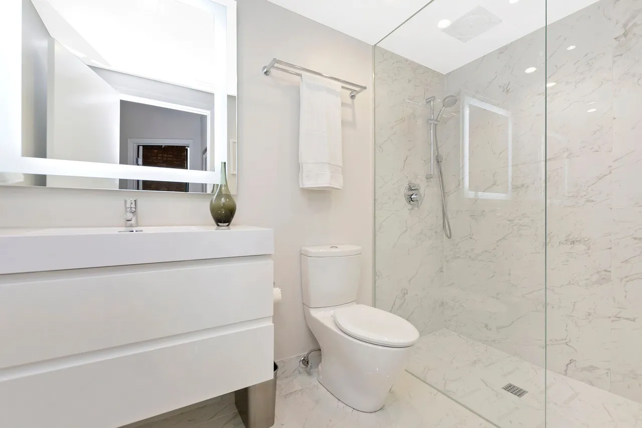 3201 N SEMINARY AVE 60657-unit#209-Chicago-IL