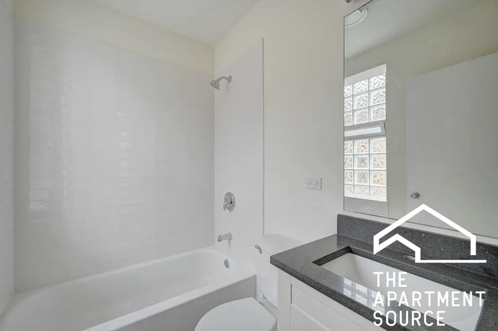 1254 N GREENVIEW AVE 60642-unit#002-Chicago-IL