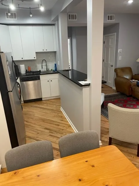 1920 W DICKENS AVE 60614-unit#1C-Chicago-IL