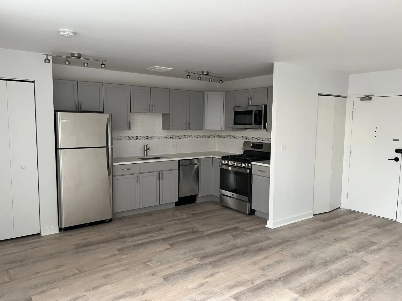 2424 N CLARK ST 60614-unit#414-Chicago-IL