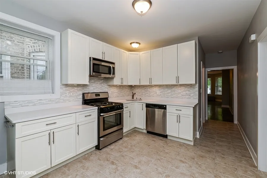 3927 N ST LOUIS AVE 60618-unit#1-Chicago-IL