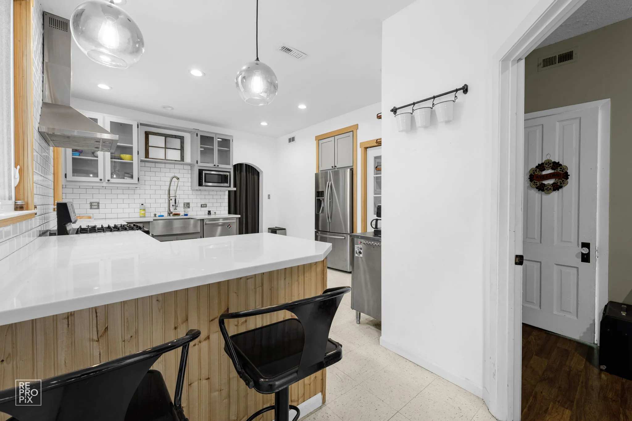 2827 N LINCOLN AVE 60657-unit#FL2-Chicago-IL