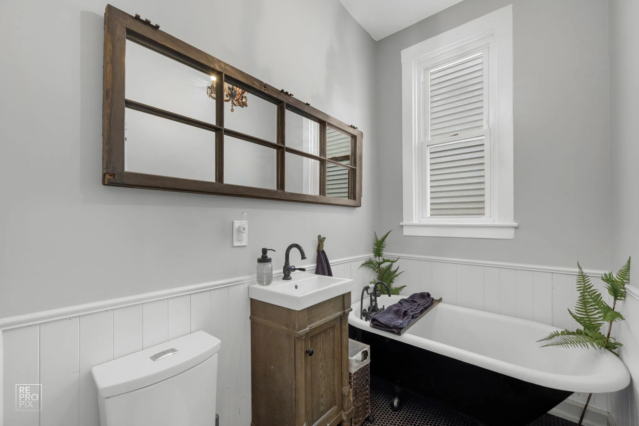 2827 N LINCOLN AVE 60657-unit#FL2-Chicago-IL