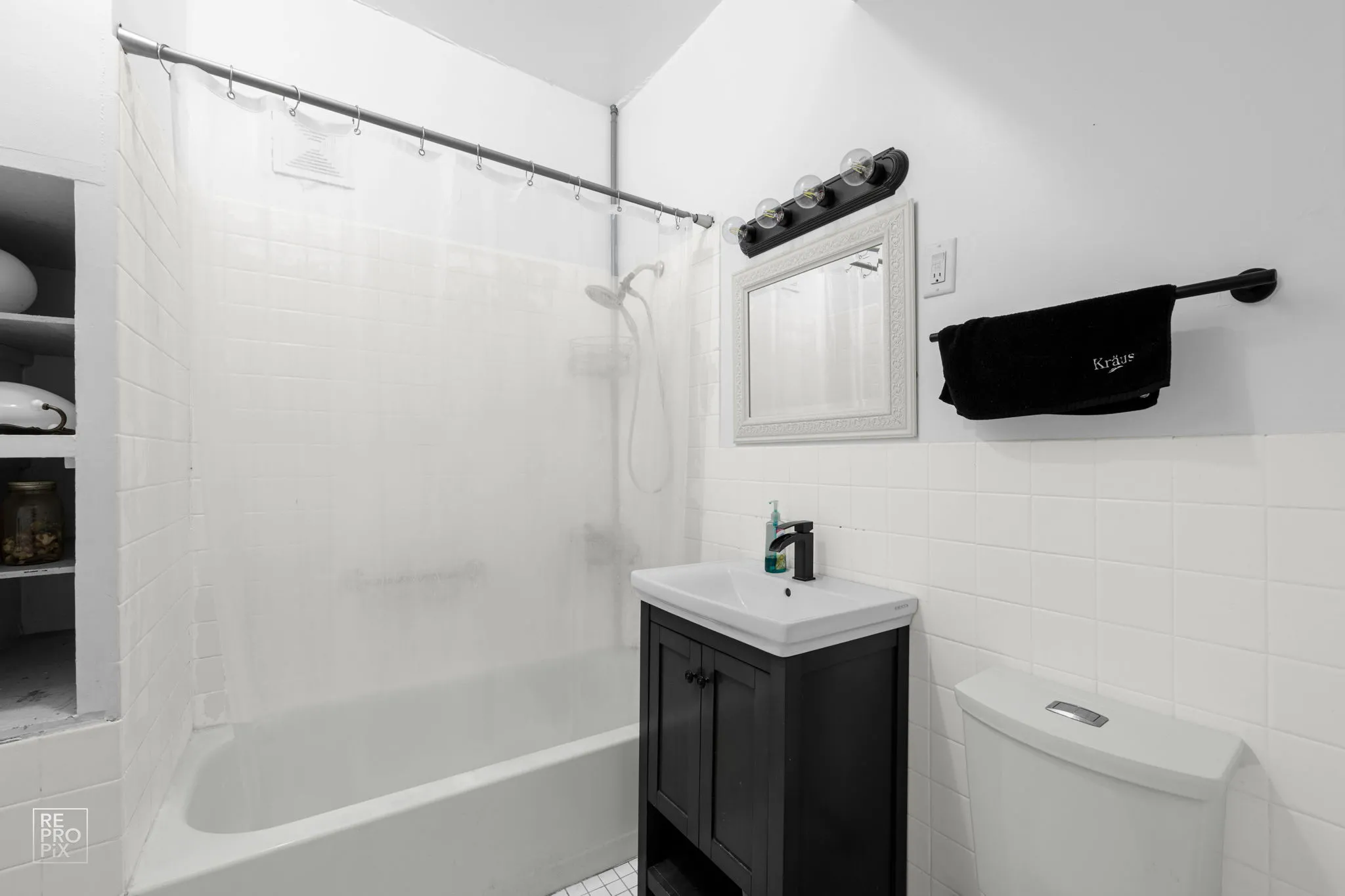 2827 N LINCOLN AVE 60657-unit#FL2-Chicago-IL