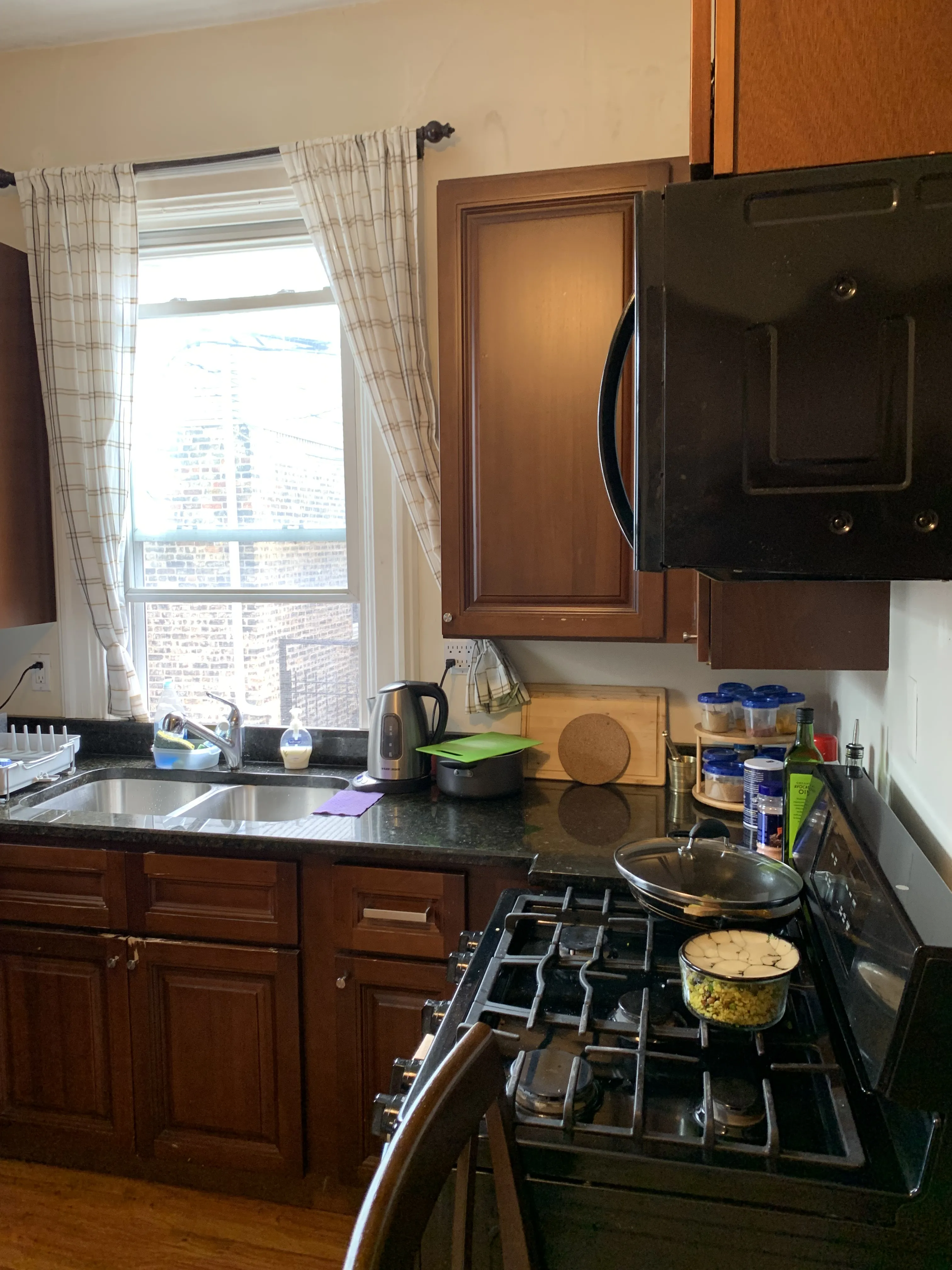 3015 N CLIFTON AVE 60657-3015 N Clifton-unit#01-R-Chicago-IL