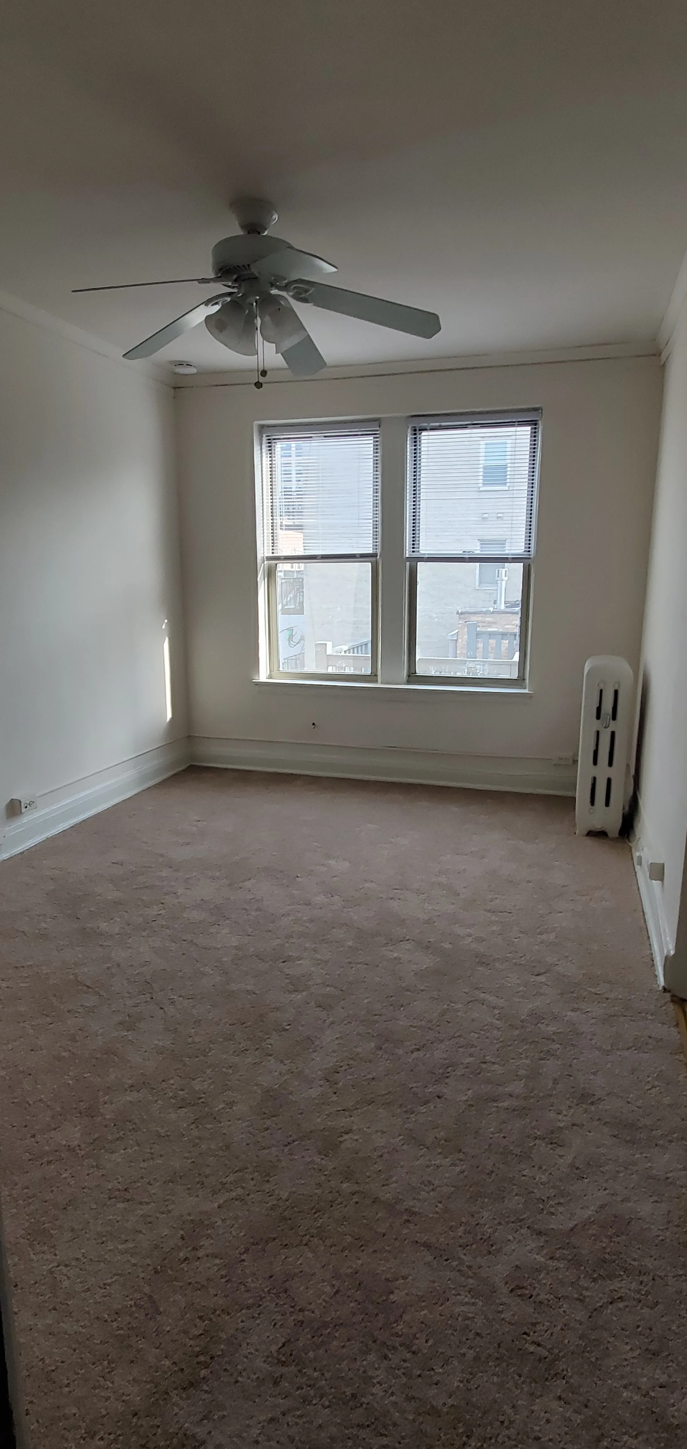 640 W BRIAR PL 60657-unit#309-Chicago-IL