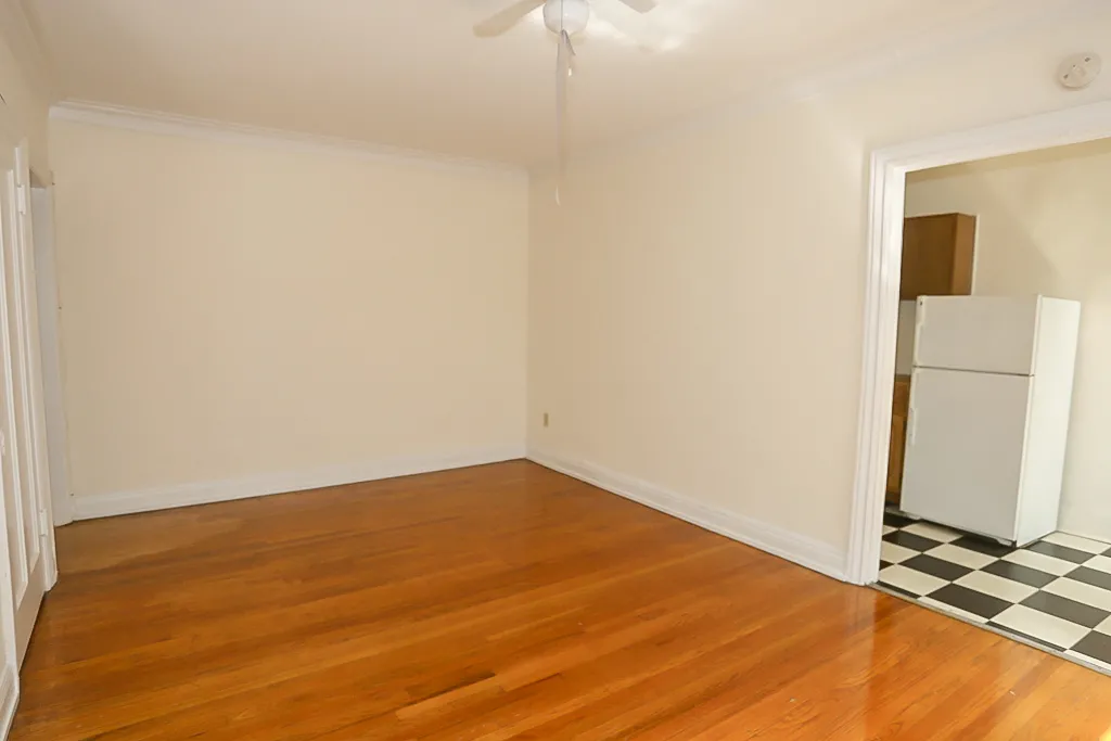 540 W BRIAR PL 60657-The Briar-unit#2C-Chicago-IL