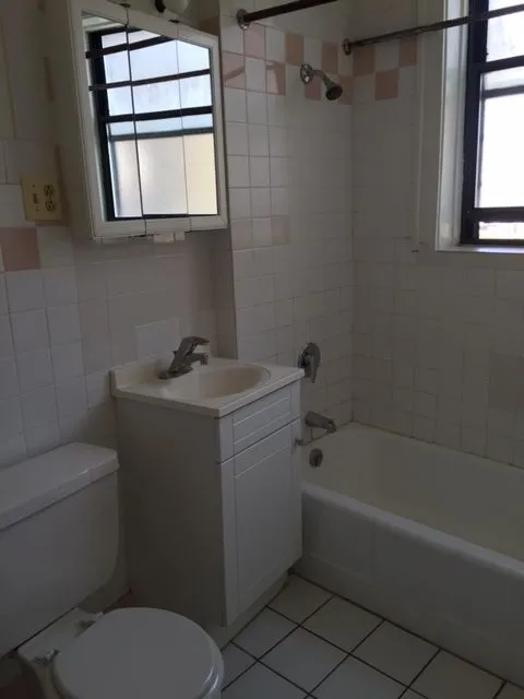 6546 N ASHLAND AVE 60626-unit#3N-Chicago-IL