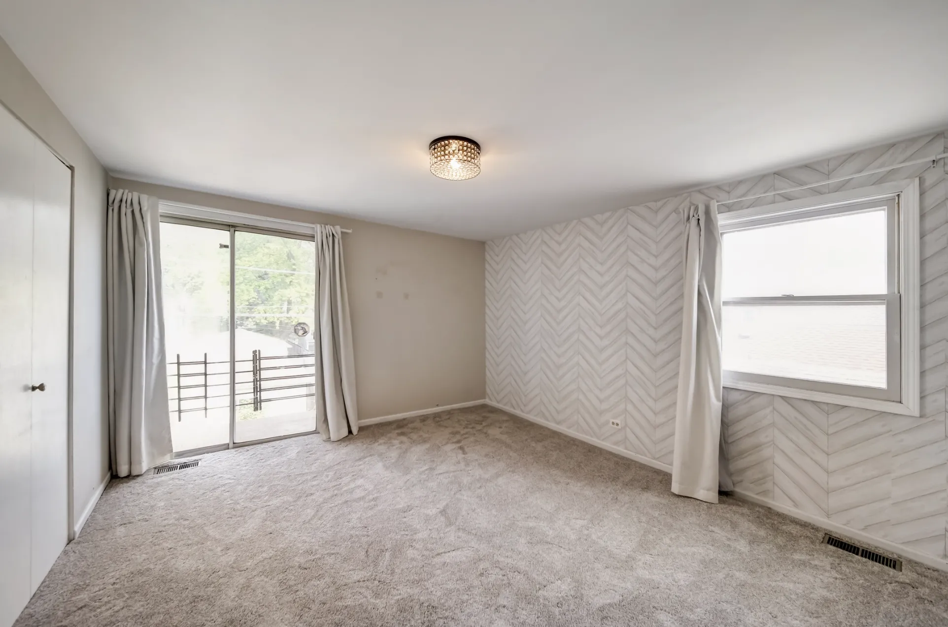 4729 N SPRINGFIELD AVE 60625-Chicago-IL