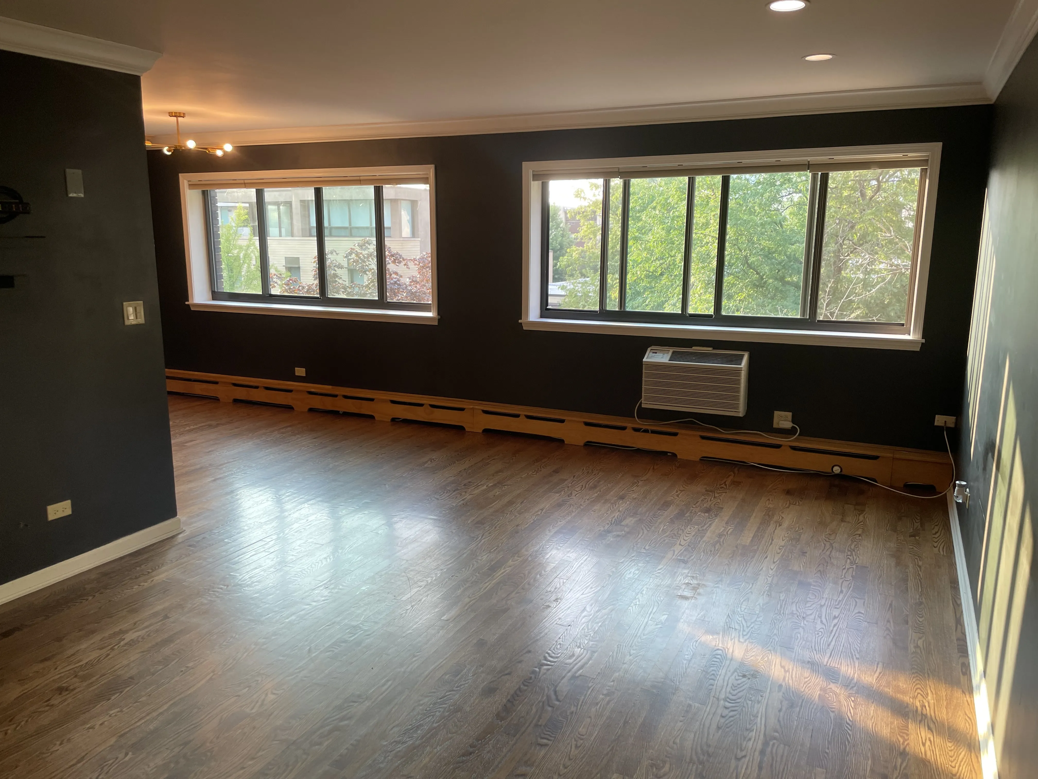 561 W STRATFORD PL 60657-unit#4-B-Chicago-IL