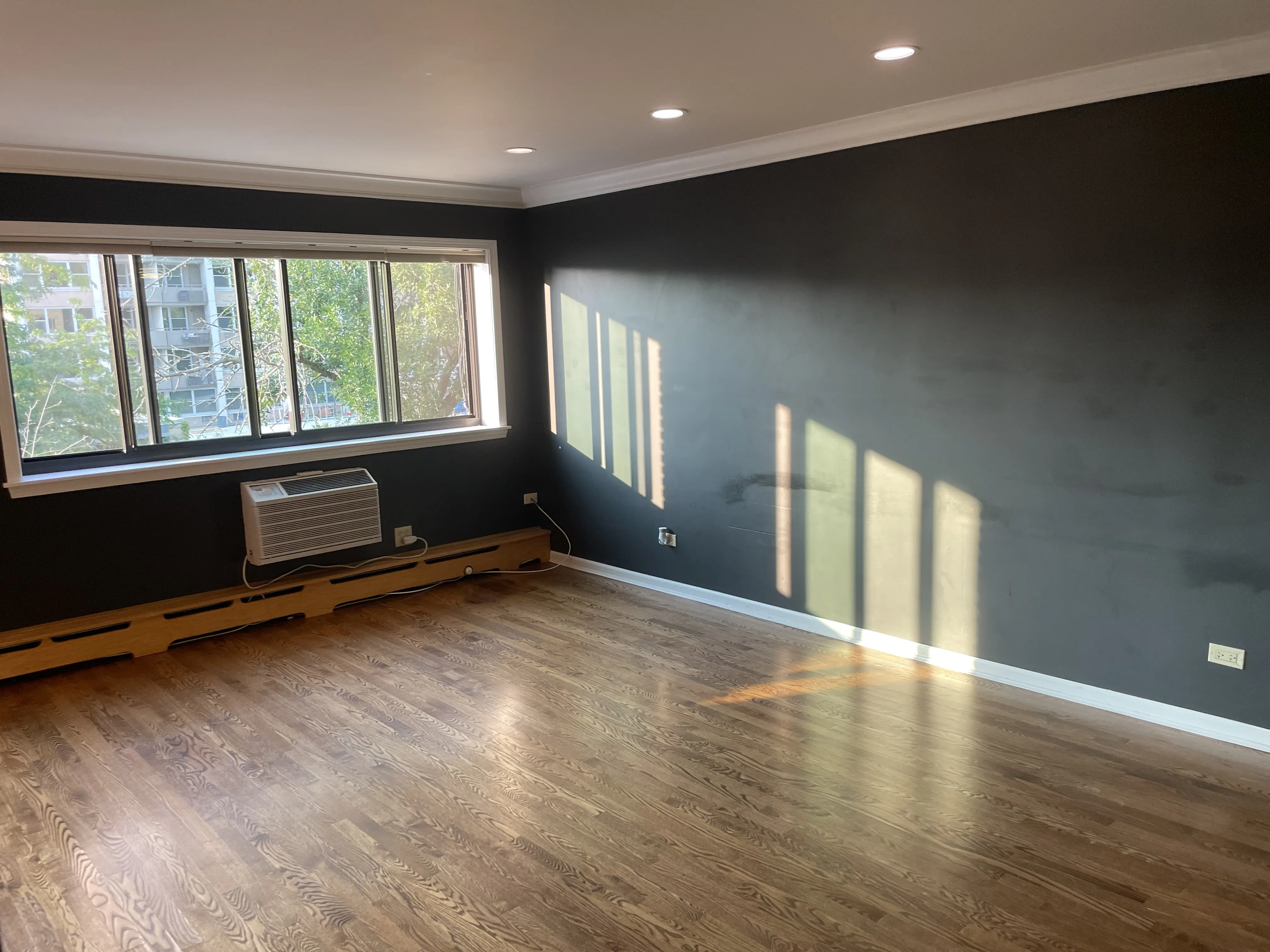 561 W STRATFORD PL 60657-unit#4-B-Chicago-IL