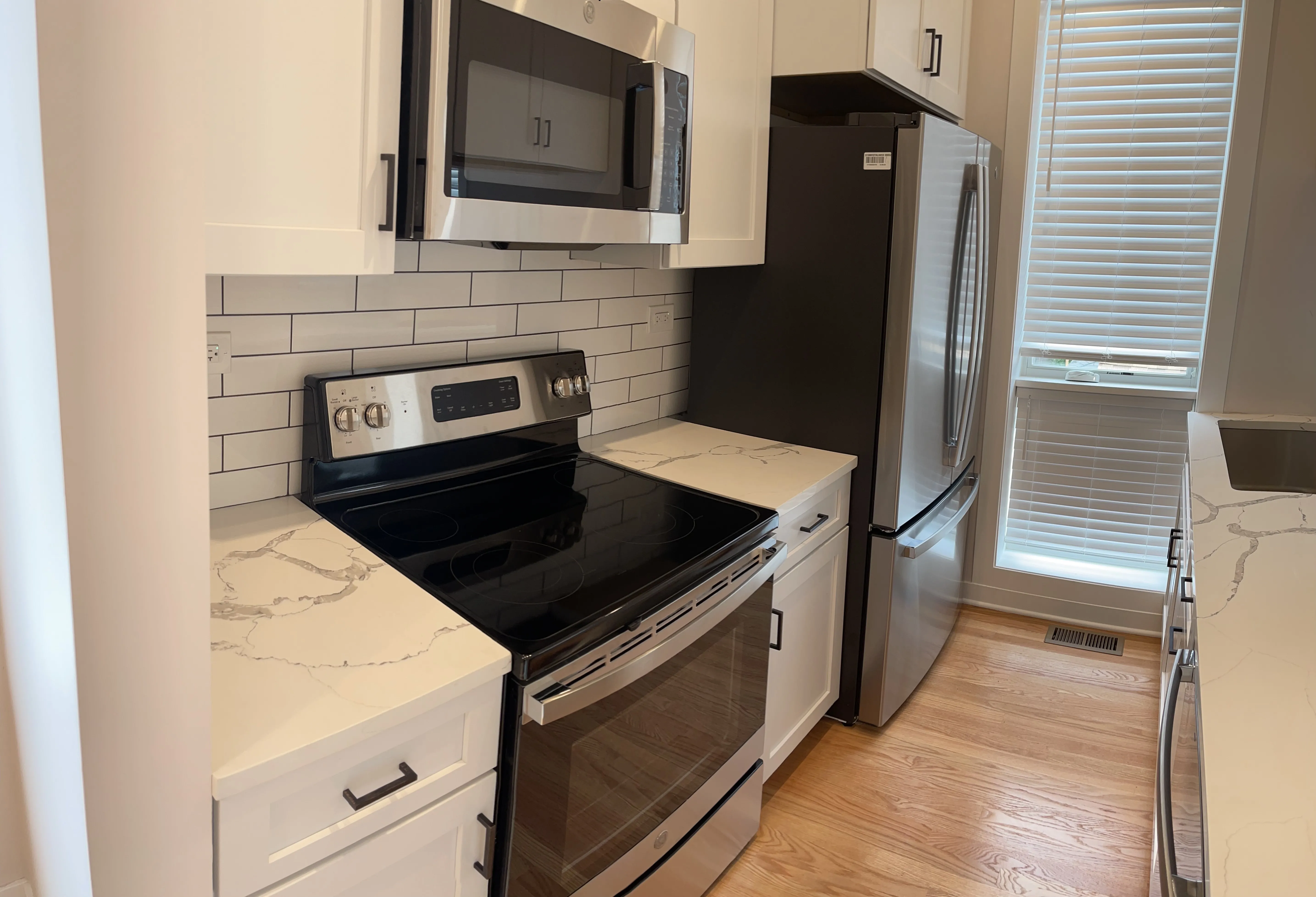 3748 N RACINE AVE 60613-unit#R-Chicago-IL