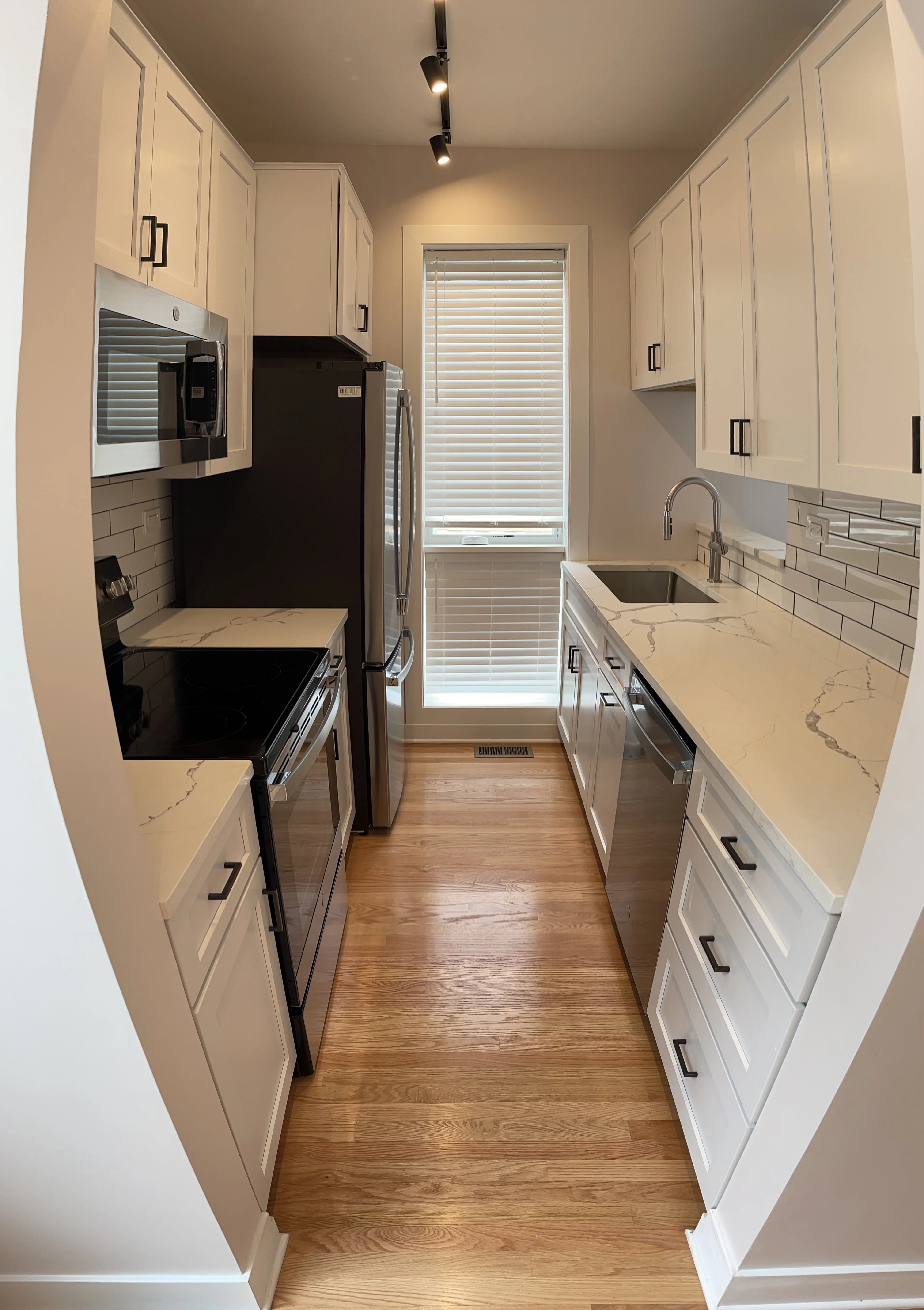 3748 N RACINE AVE 60613-unit#R-Chicago-IL