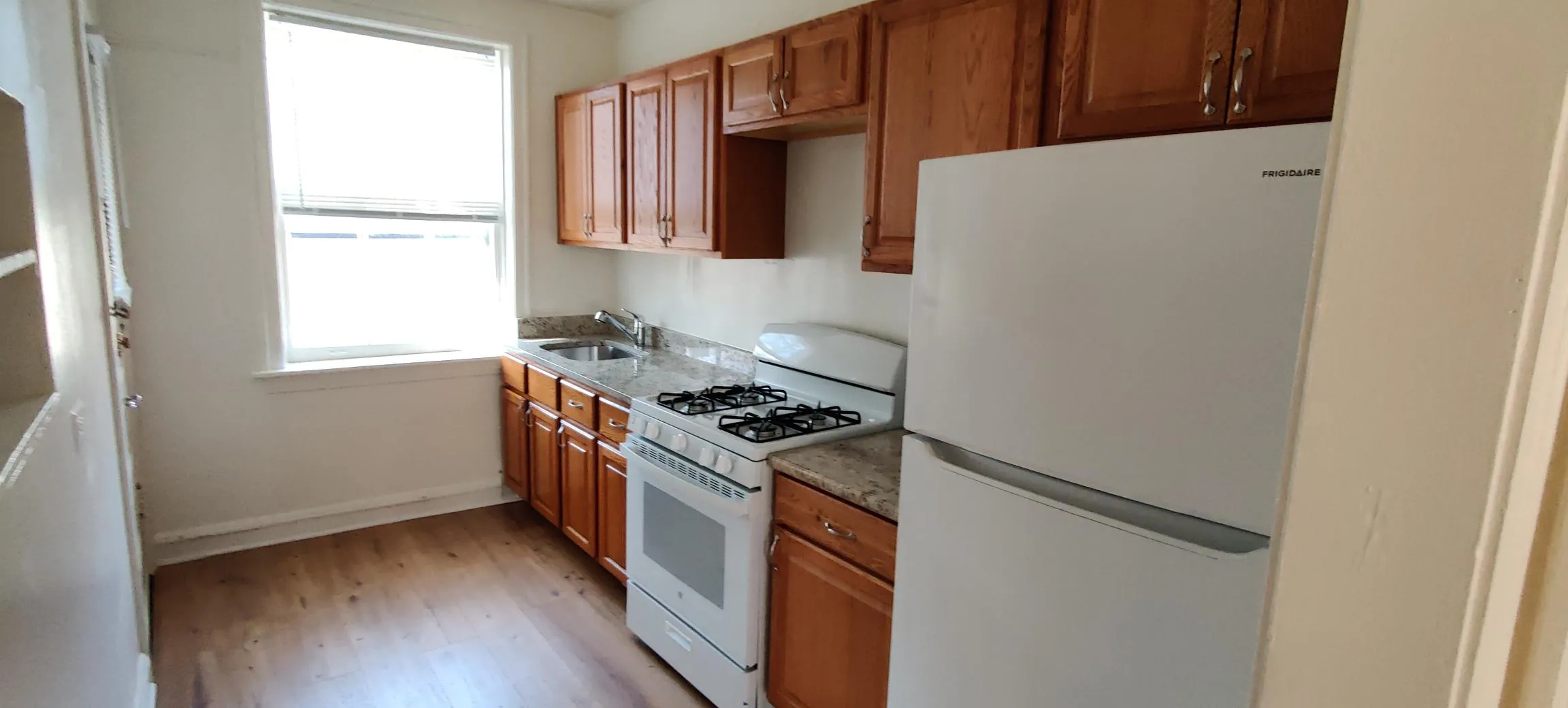 1638 W CHASE AVE 60626-unit#1B-Chicago-IL