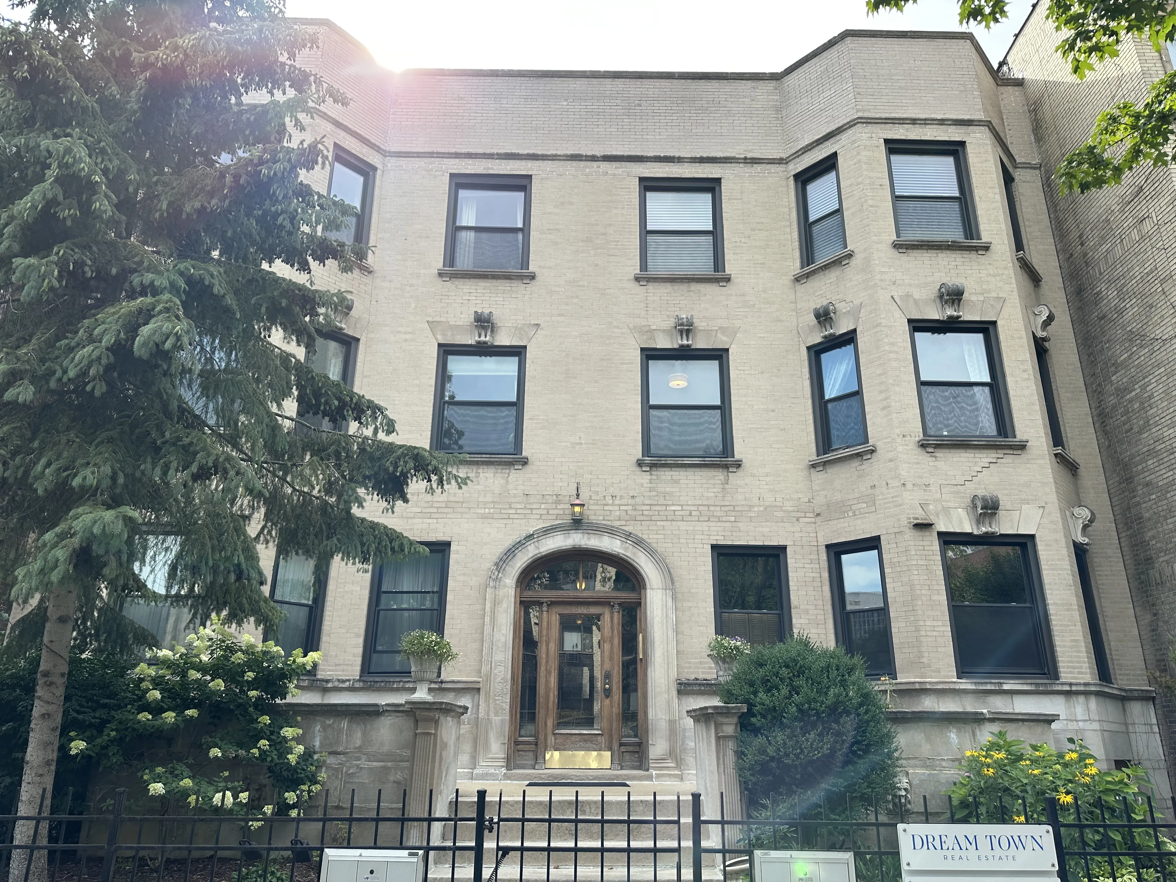 3808 N PINE GROVE AVE 60613-Six unit building -unit#3N-Chicago-IL