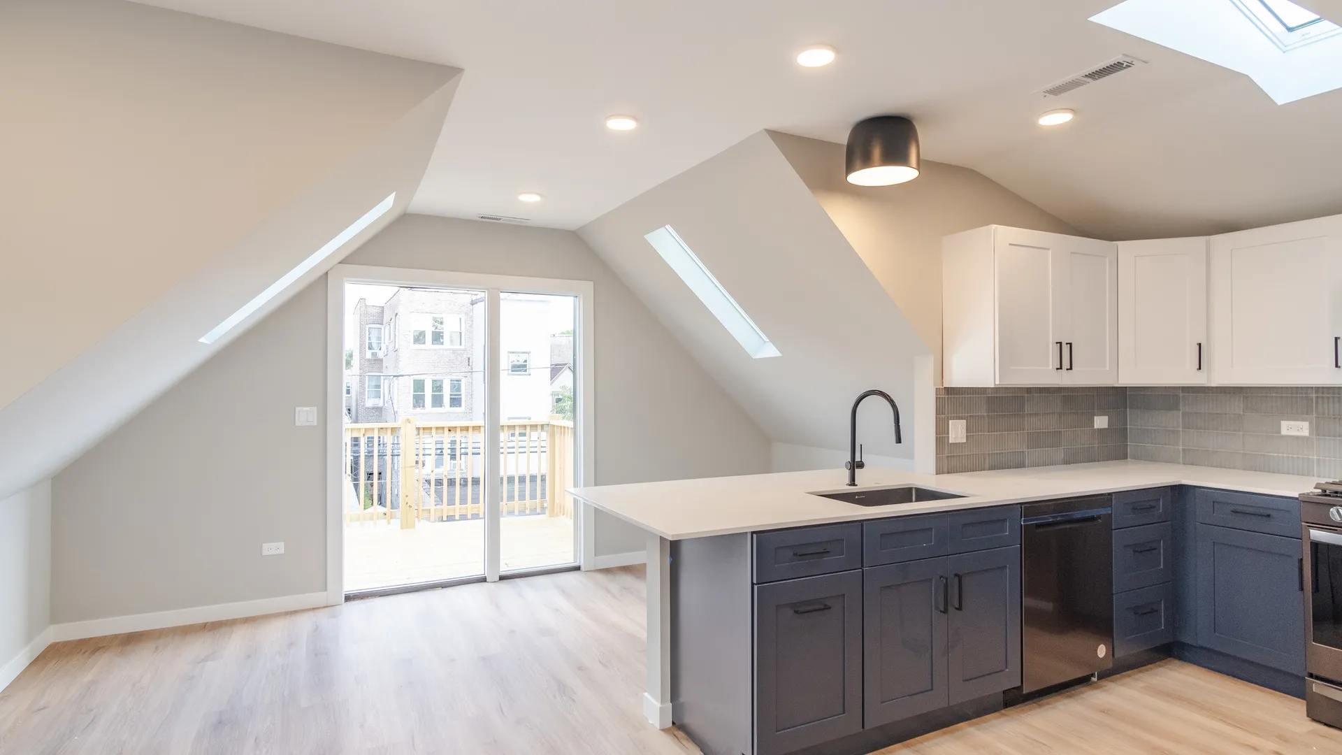 3520 W SHAKESPEARE AVE 60647-unit#3-Chicago-IL