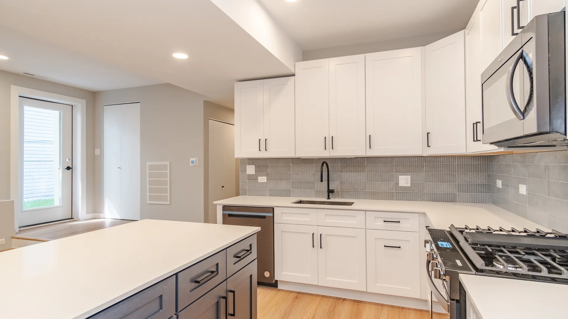 3520 W SHAKESPEARE AVE 60647-unit#2-Chicago-IL