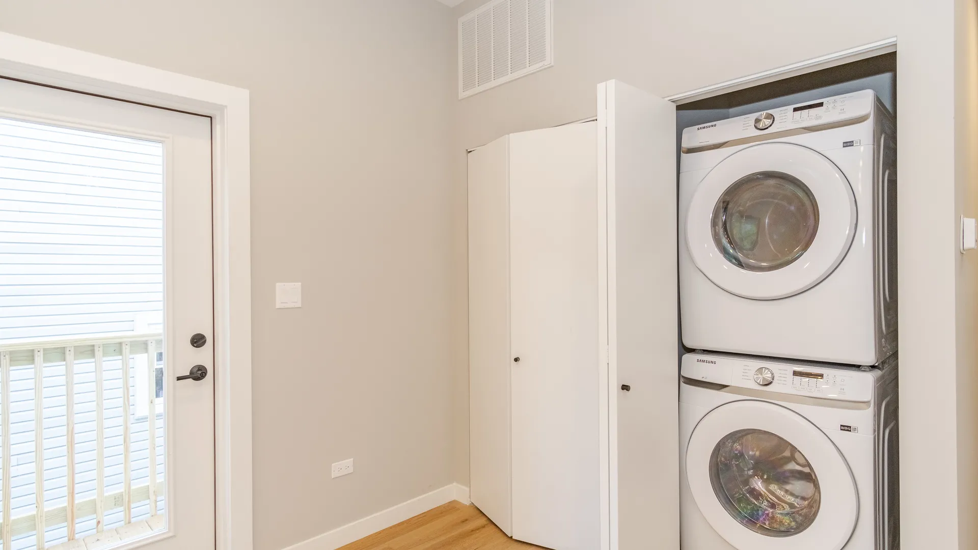 3520 W SHAKESPEARE AVE 60647-unit#2-Chicago-IL