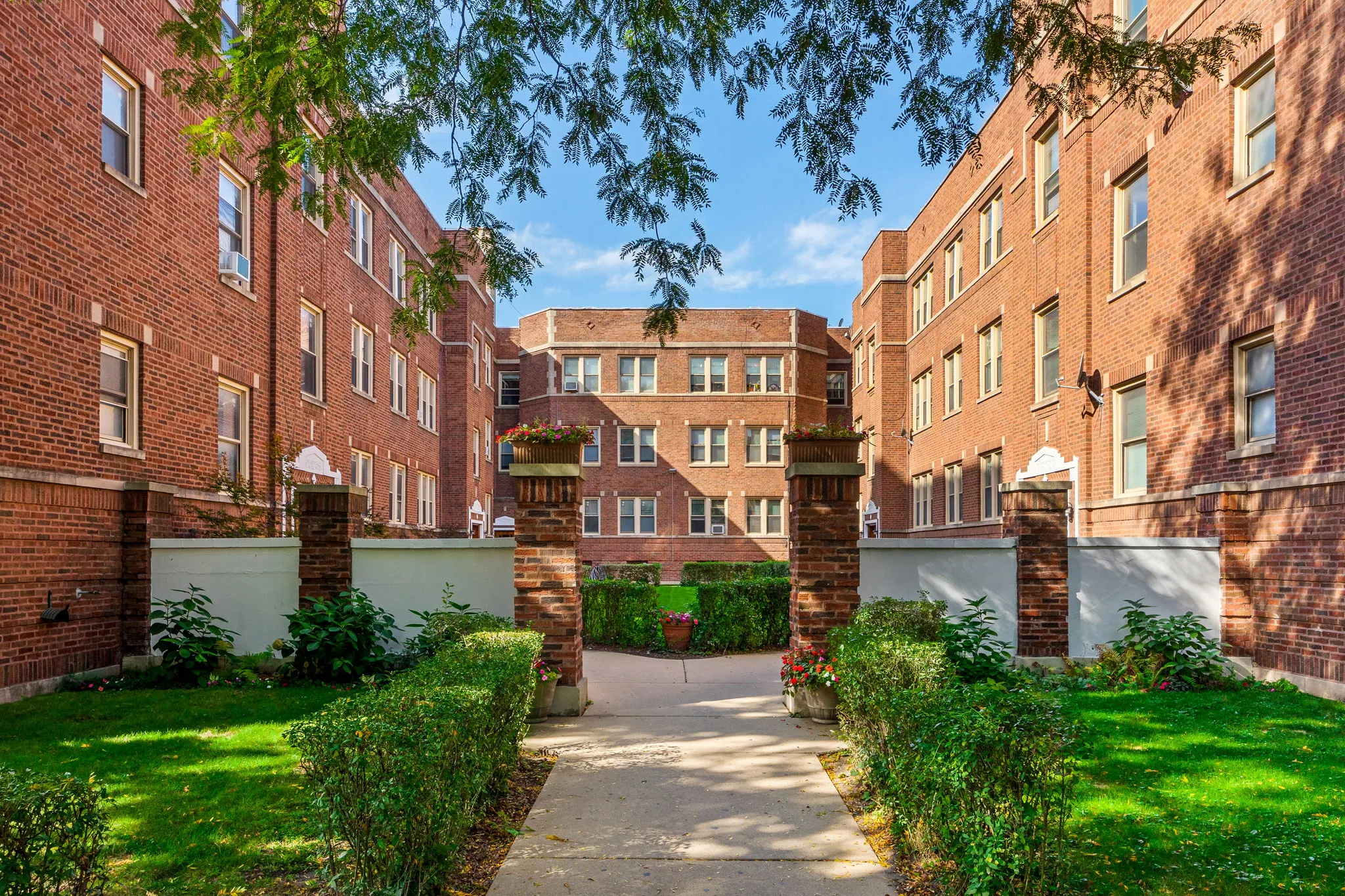 5900 N KENMORE AVE 60660-unit#3B-Chicago-IL