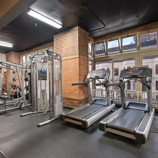 100 W CHESTNUT ST 60610-Room For Rent-unit#2502-Chicago-IL