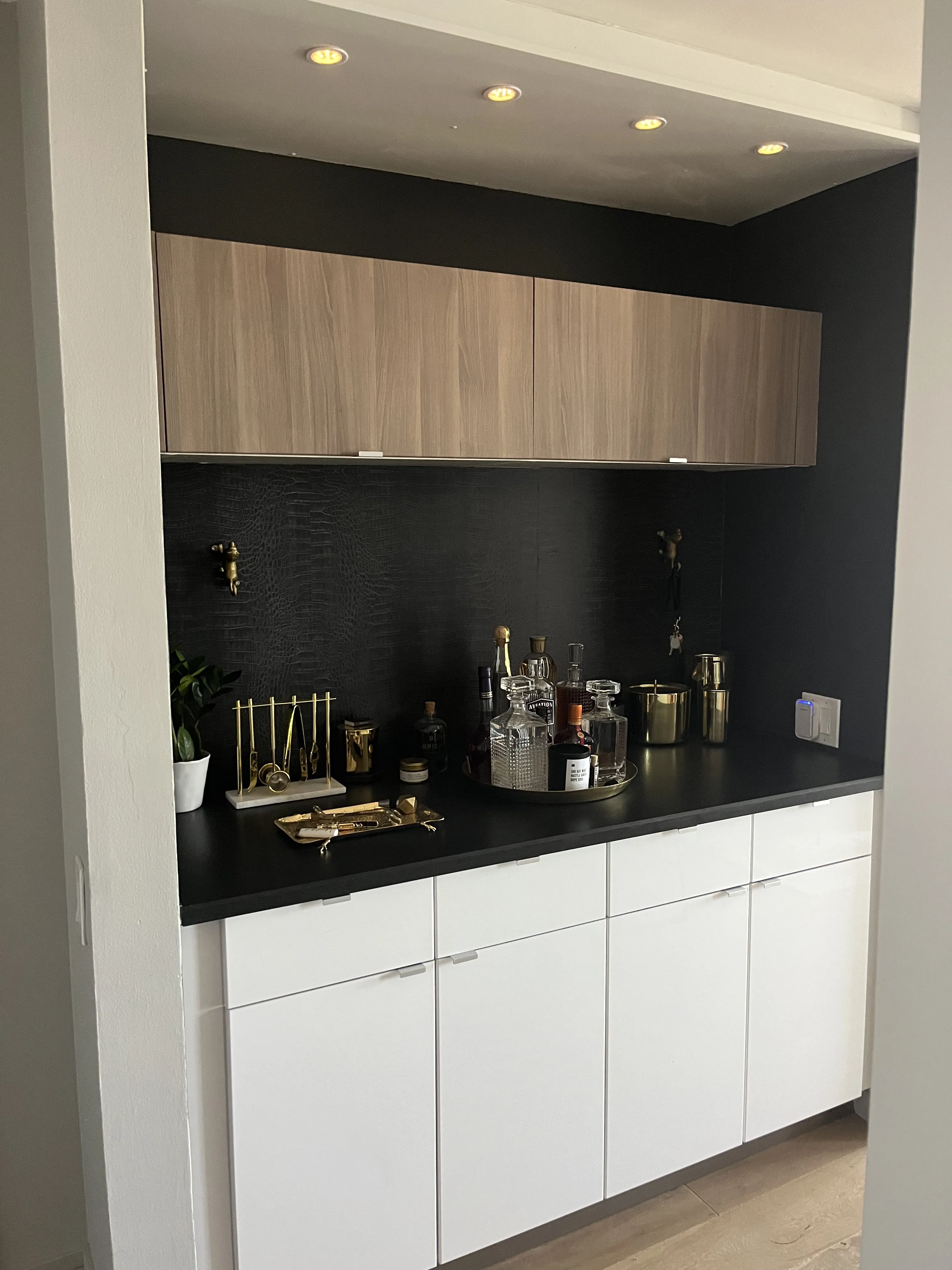 1030 N STATE ST 60610-Newberry Plaza -unit#49M-Chicago-IL