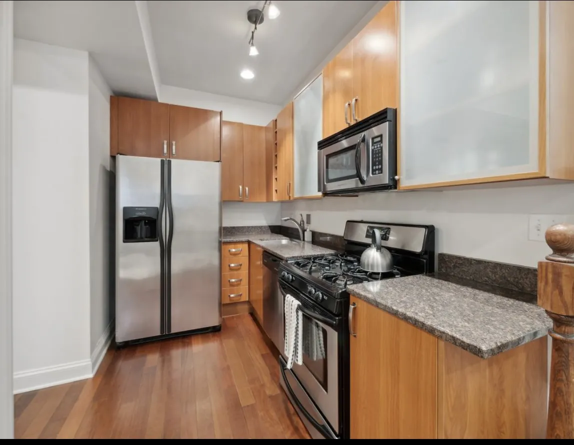 1210 W ROSCOE ST 60657-unit#G-Chicago-IL