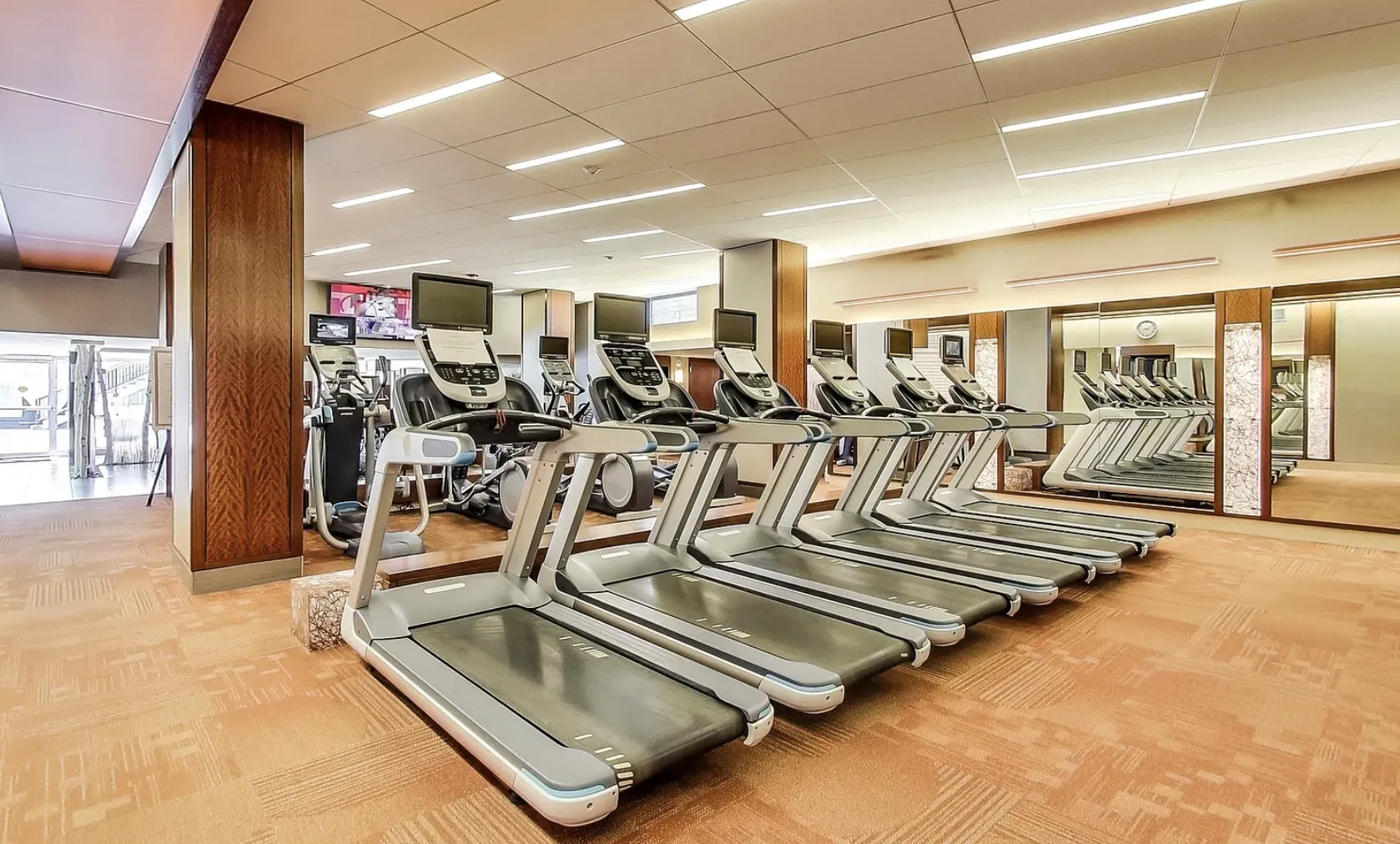 400 E RANDOLPH ST 60601-Outer Drive East-unit#3710-Chicago-IL