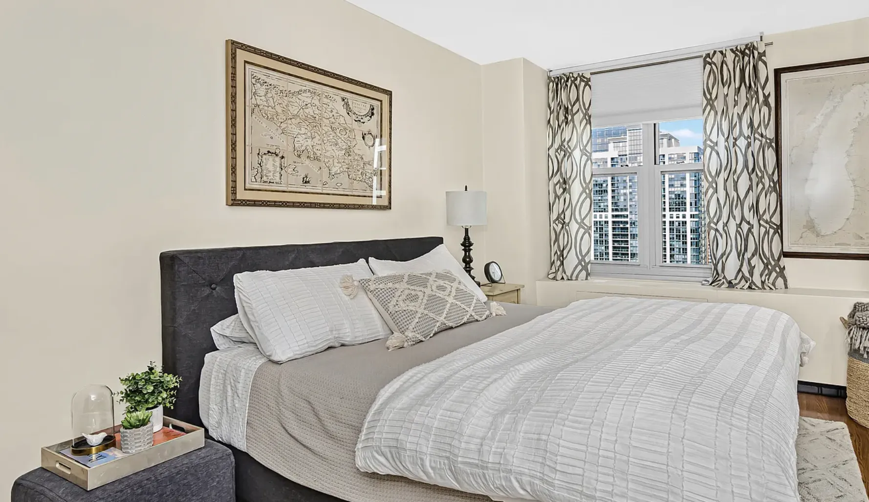 400 E RANDOLPH ST 60601-Outer Drive East-unit#3710-Chicago-IL