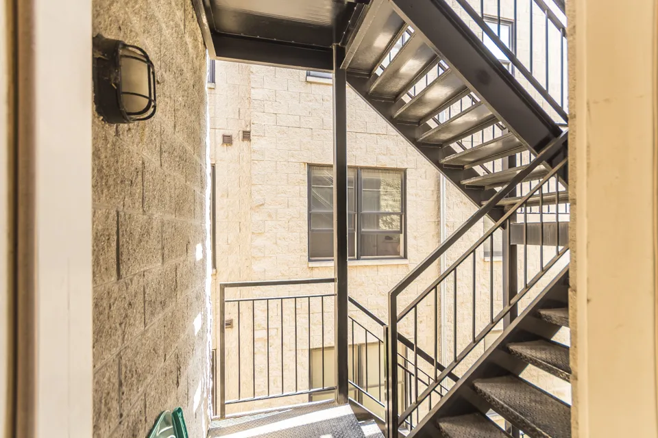 1423 W FLMORE ST 60607-unit#1-Chicago-IL