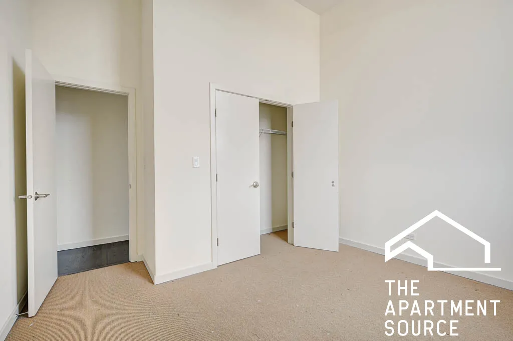 2401 W NORTH AVE 60647-unit#302-Chicago-IL