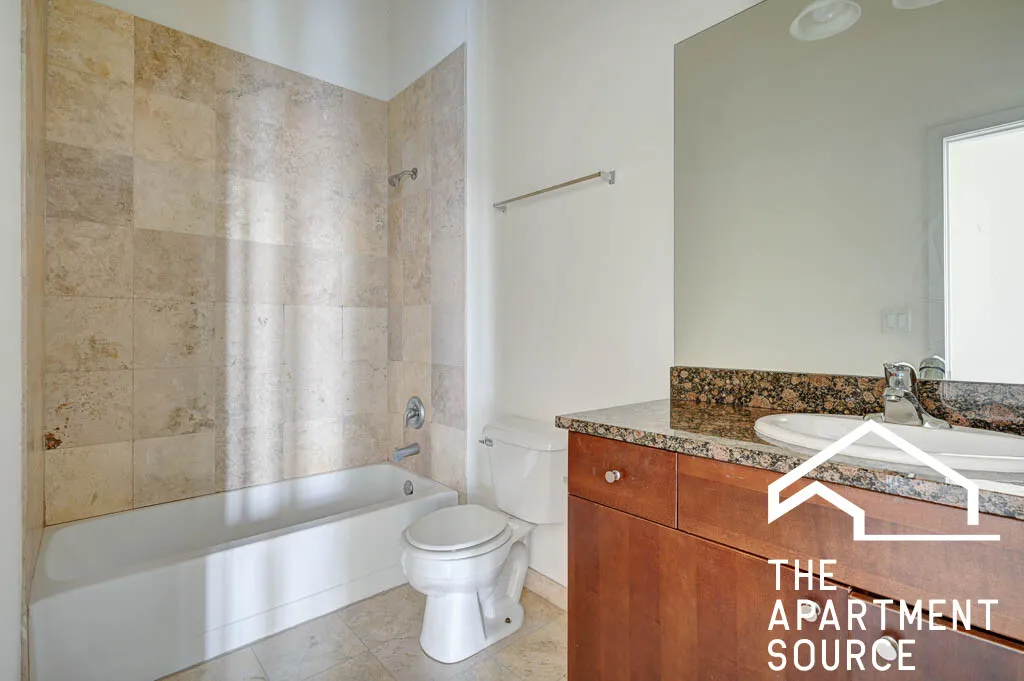 2401 W NORTH AVE 60647-unit#302-Chicago-IL